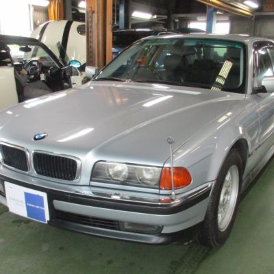 BMW7　リアアクスル（足回り）ブッシュ交換