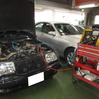 2110台目エンジン内部洗浄　メルセデスベンツ500E