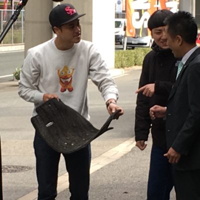 今日はテレビ番組の撮影でした。【マット洗浄機洗王取材】