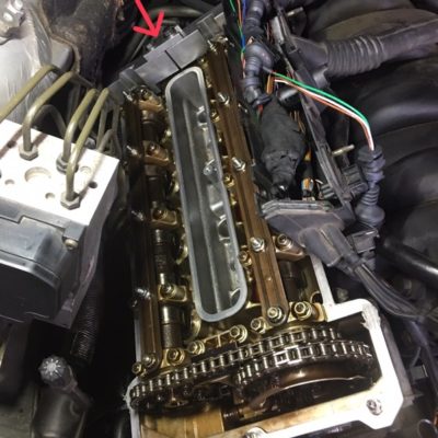 BMW 740(E38)V8エンジンオイル漏れ修理