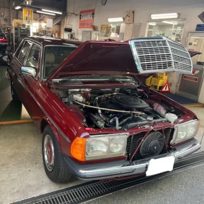 ベンツE230(w123)エアコン修理