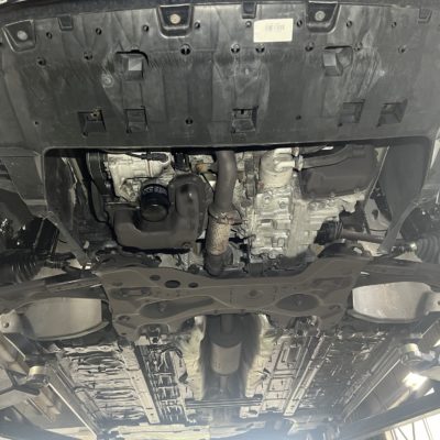 プジョー308 下廻り腐食、コイルスプリング折れ!