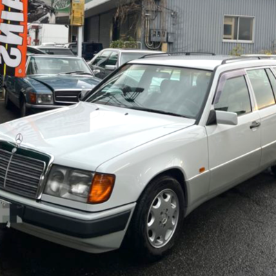 山内ガレージの車検　ベンツ300TE(R124)車検整備